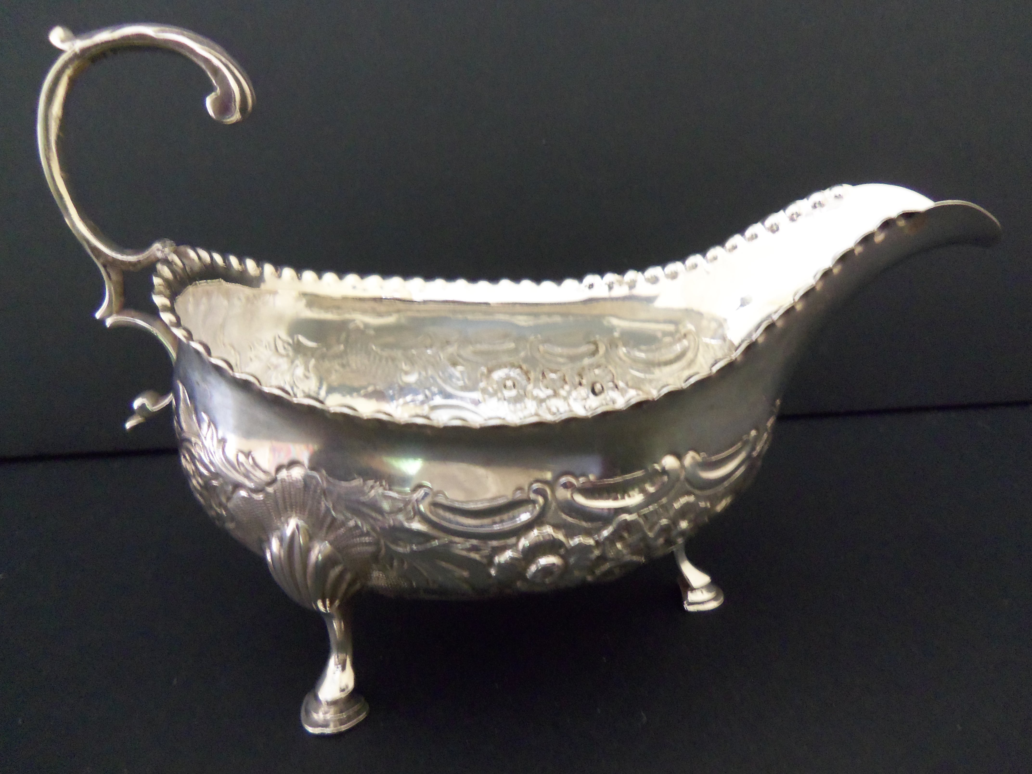 HESTER BATEMAN GEORGIAN SILVER SAUCEBOAT -1783 (1 of 1)