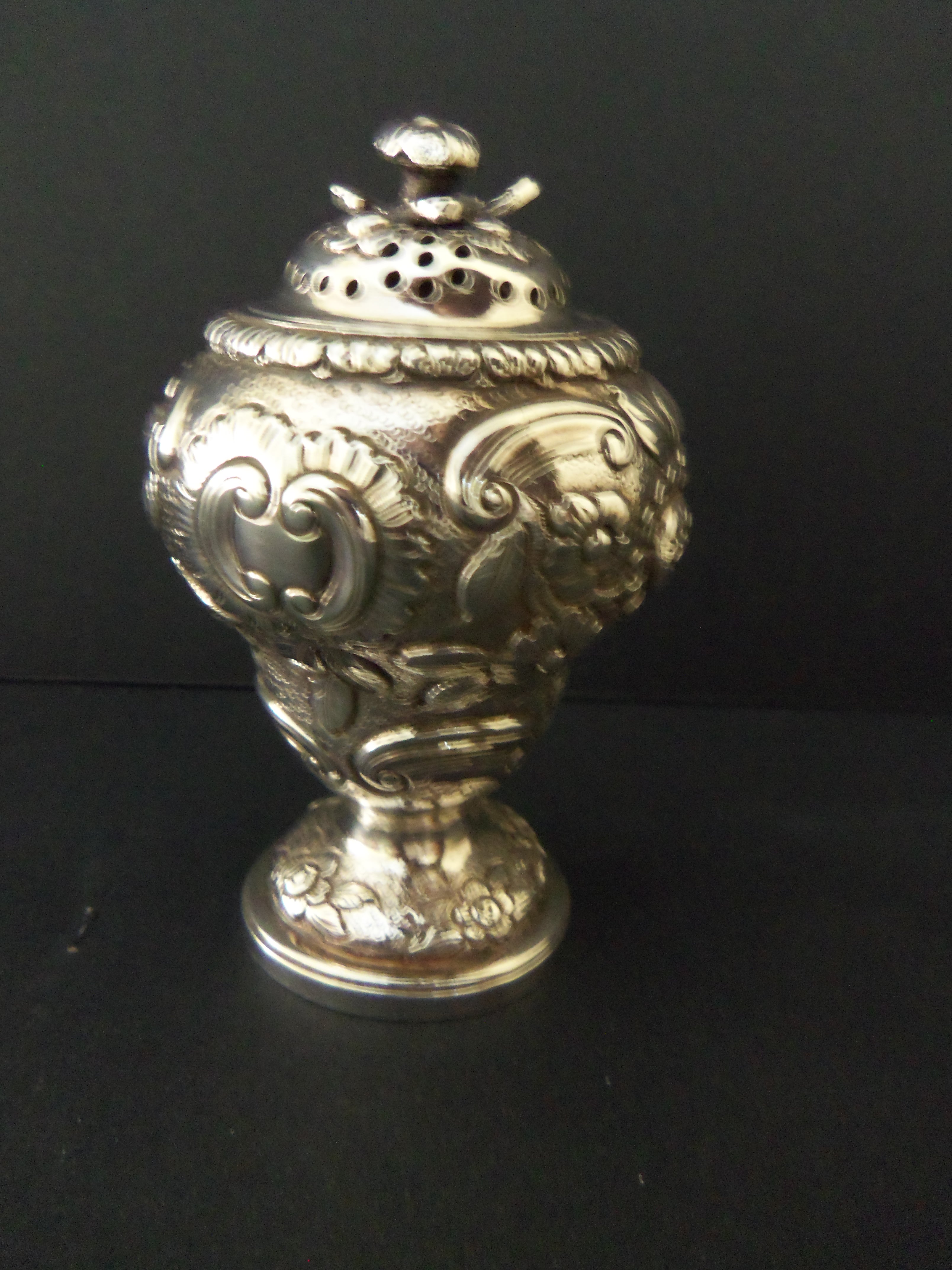 Antique Georgian Gilded Silver Pounce Pot 1818 (1 of 1)