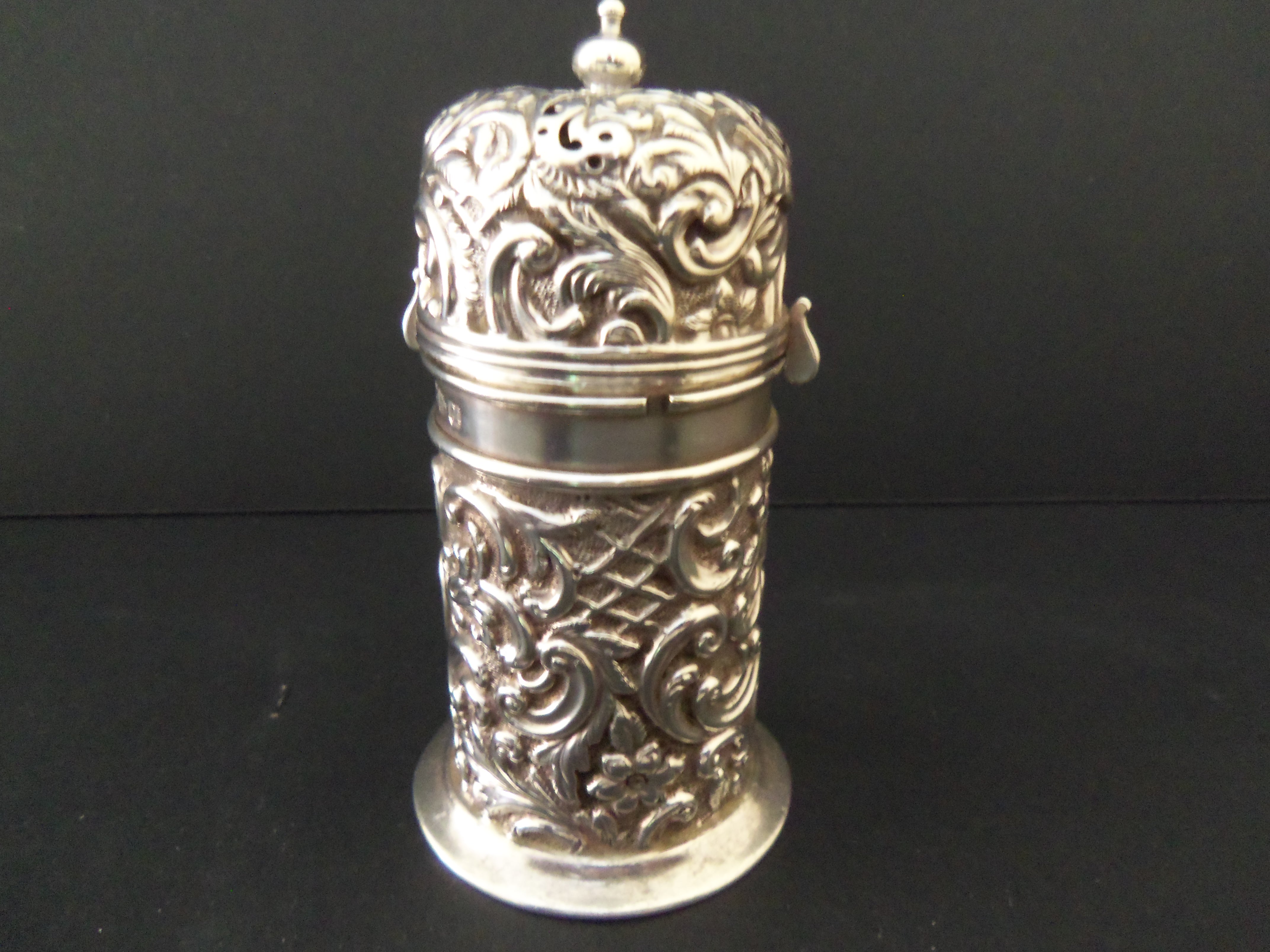Antique Silver Pounce Pot - Chester 1895 (1 of 1)