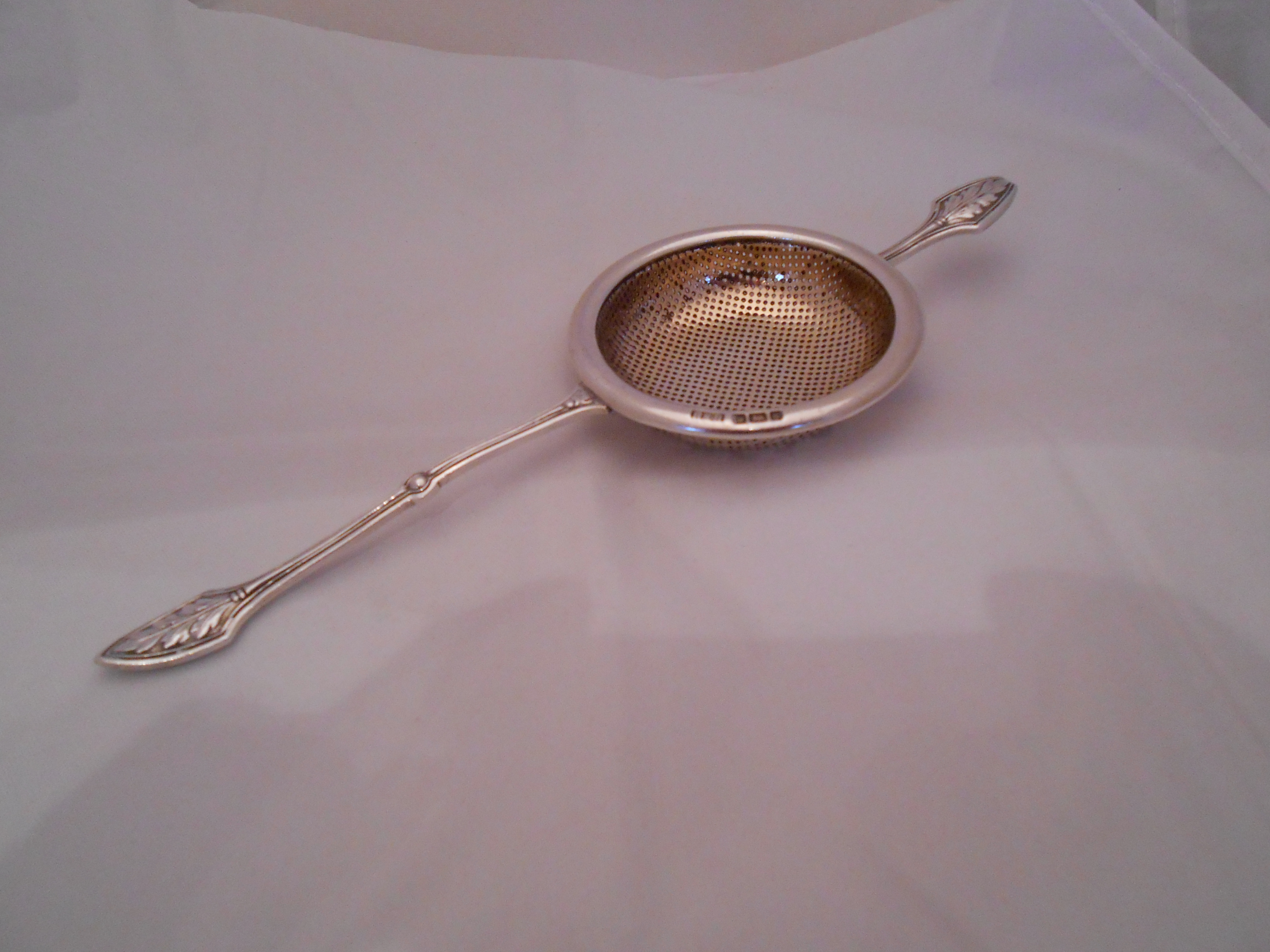 Antique Solid Silver Tea Strainer, Sheffield 1910 (1 of 1)