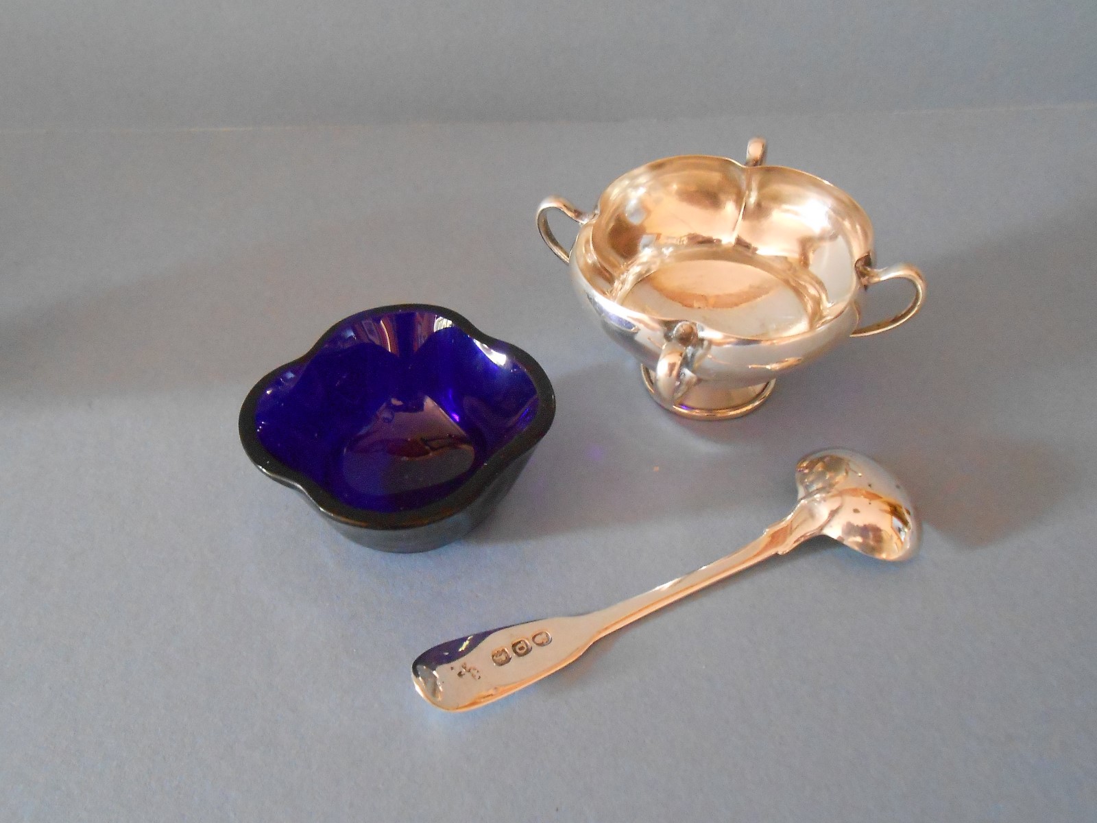 Pair of Antique Solid Silver Salts by Edward Barnard & Sons Ltd 1909 (1 of 1)