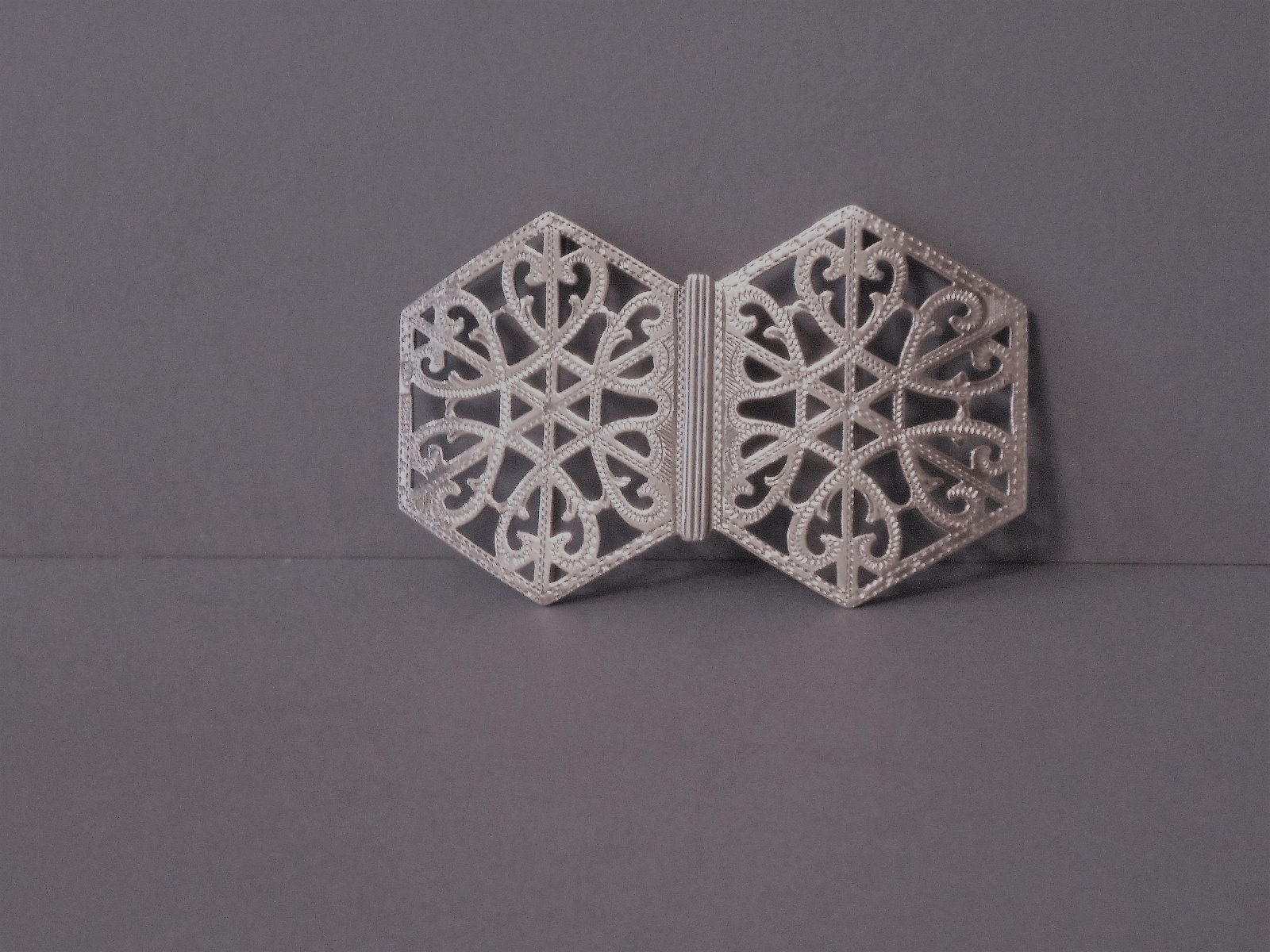 Ornate Antique Solid Silver Nurse's Buckle 1901 (1 of 1)