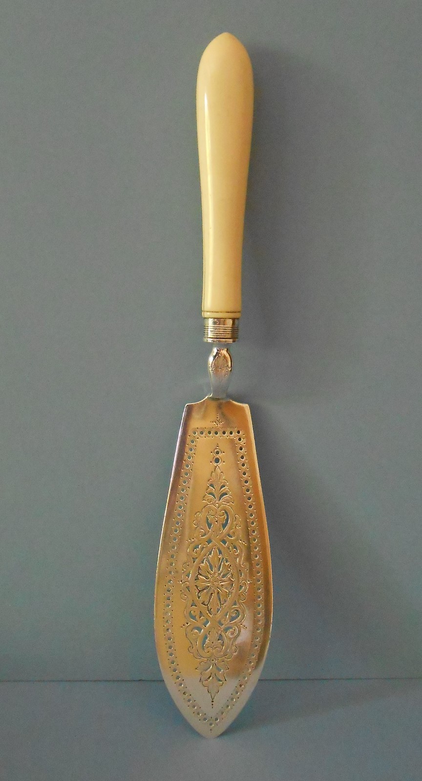 Lovely Antique Silver Cake Slice - Barnard 1878 (1 of 1)