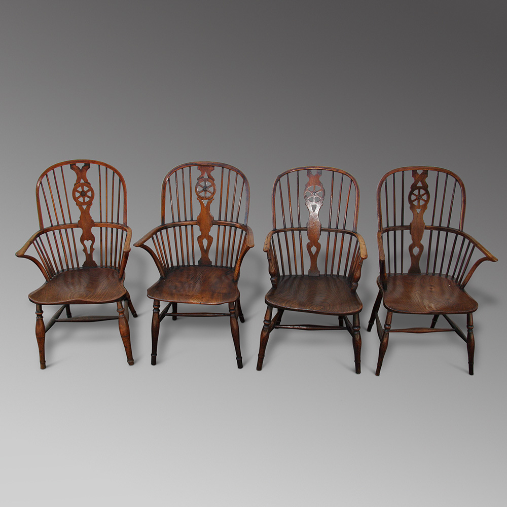 Four Georgian Wheelback Windsor Chairs c.1815 (1 of 1)