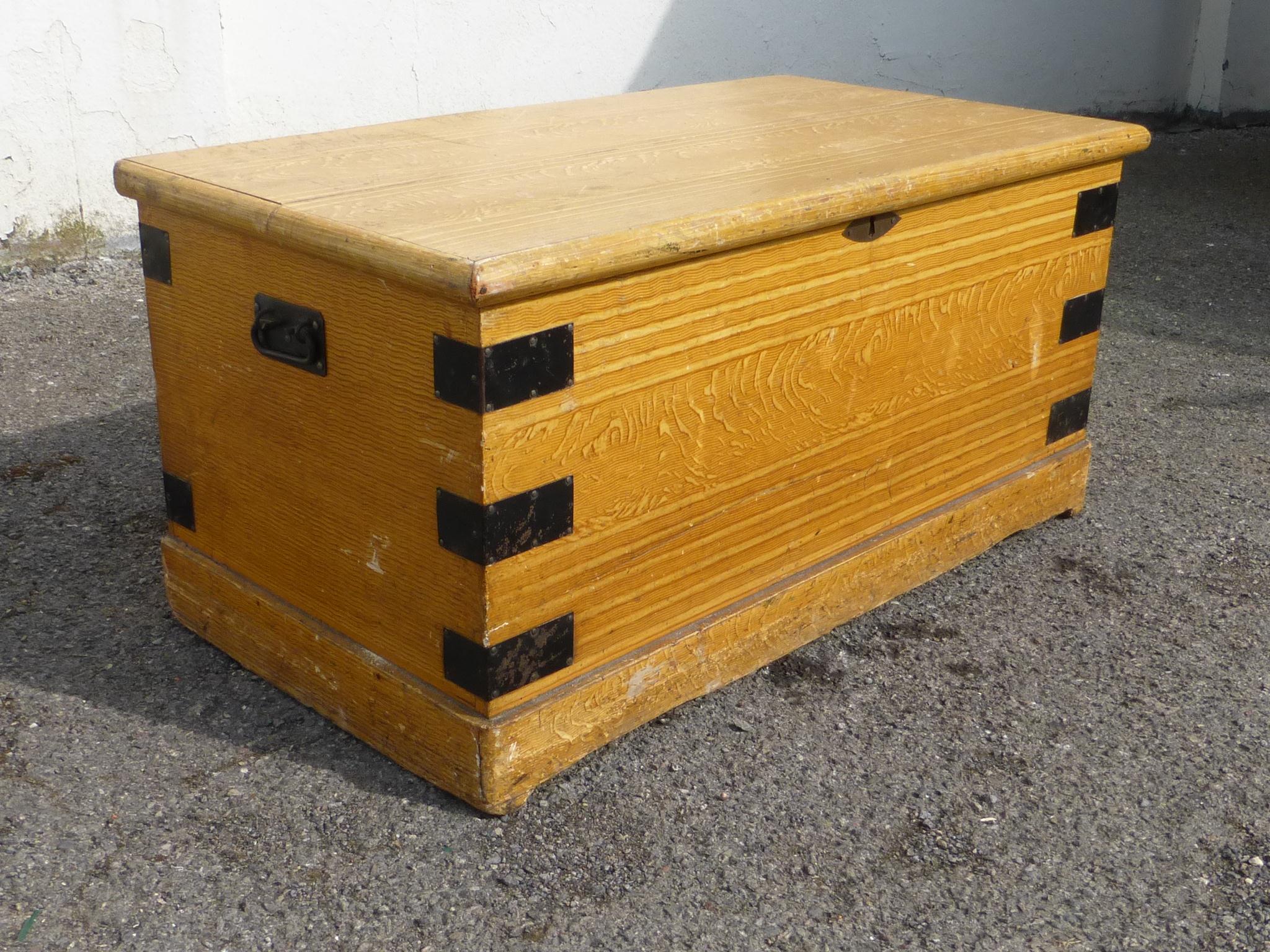 Original Victorian Painted Pine Scumble Glazed Box (1 of 1)