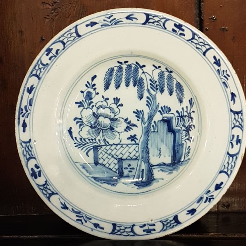 Fine 18th Century English Delft Plate (1 of 1) Fine 18th Century English Delft Plate (1 of 1)