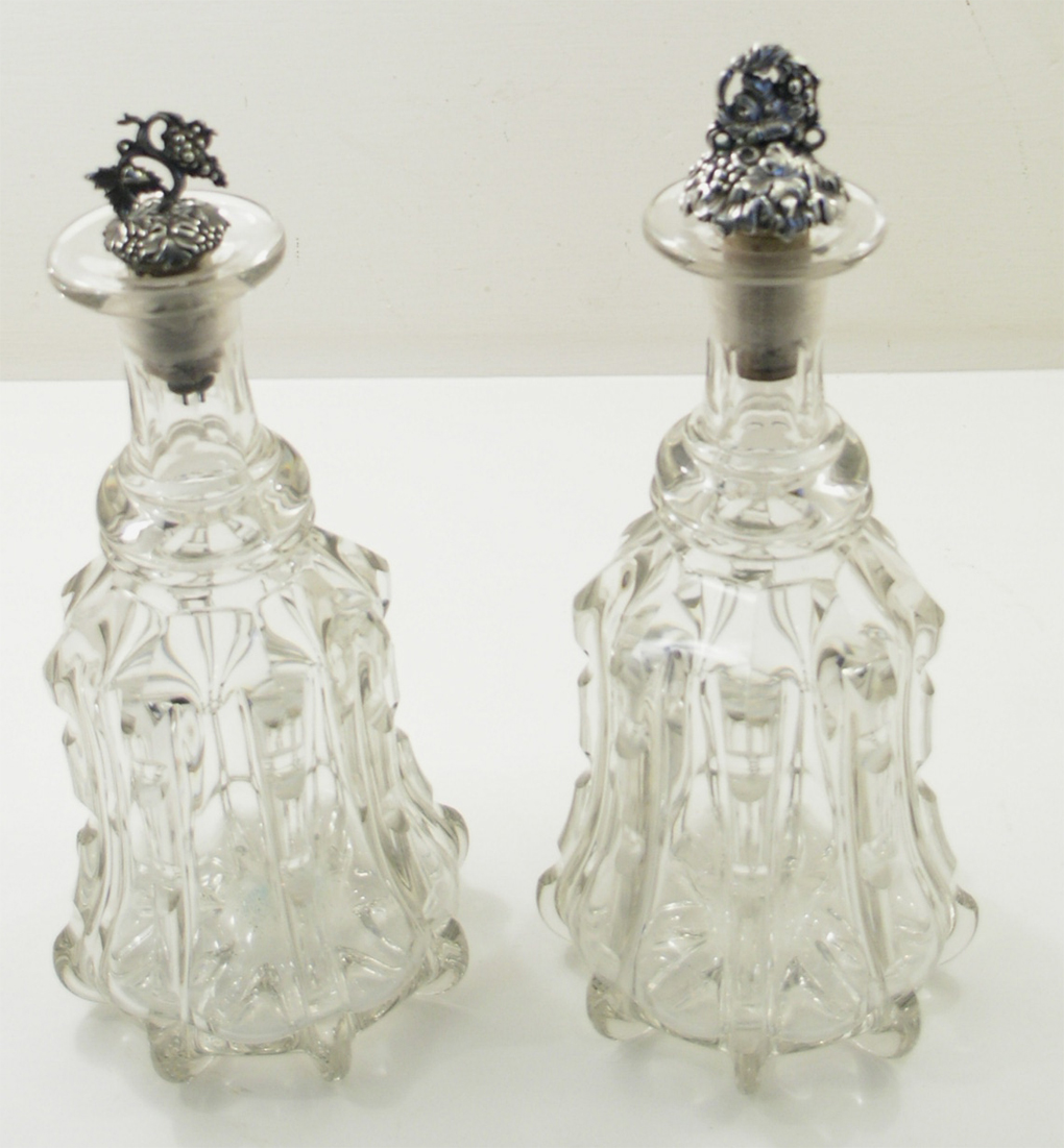 Pair of Edwardian Glass Mallet Type Decanters c.1910 (1 of 4)
