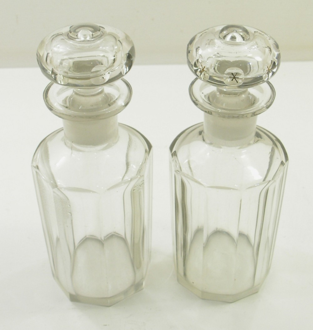 Good Pair of 19th Century Octagonal Glass Decanters c.1870 (1 of 2)