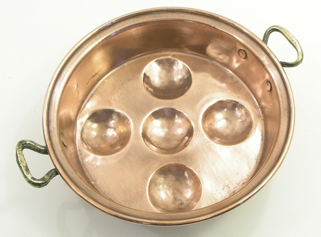 Victorian Copper & Brass Egg Poacher c.1880 (1 of 1)