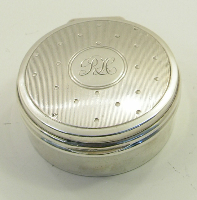 George V Silver Pill Box Chester 1919 (1 of 1)