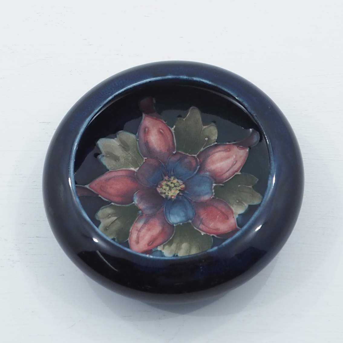 Moorcroft Columbine Inverted Rim Bowl c.1930 (1 of 3)