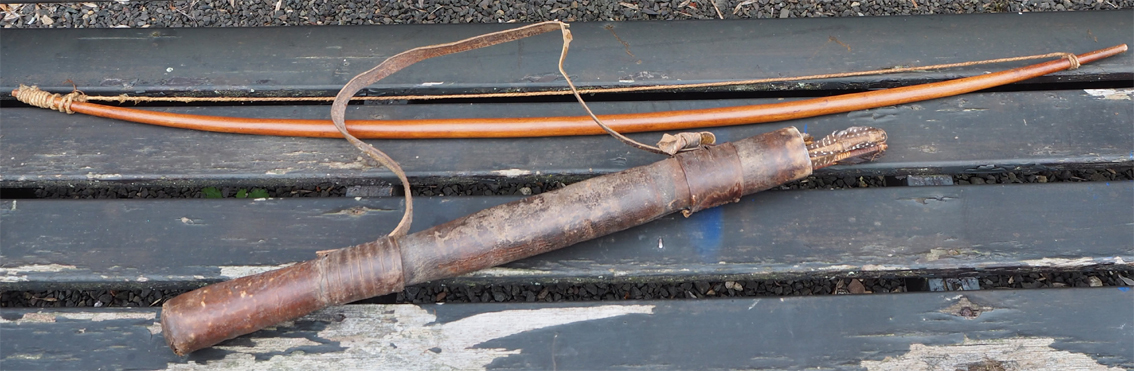 Genuine African Tribal Bow & Arrows (1 of 1) Genuine African Tribal Bow & Arrows (1 of 1)