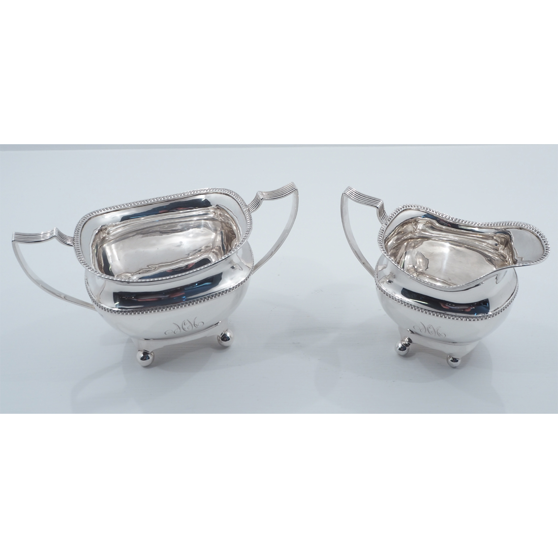 Good Pair of Silver Cream Jug & Sugar Bowl (1 of 1) Good Pair of Silver Cream Jug & Sugar Bowl (1 of 1)