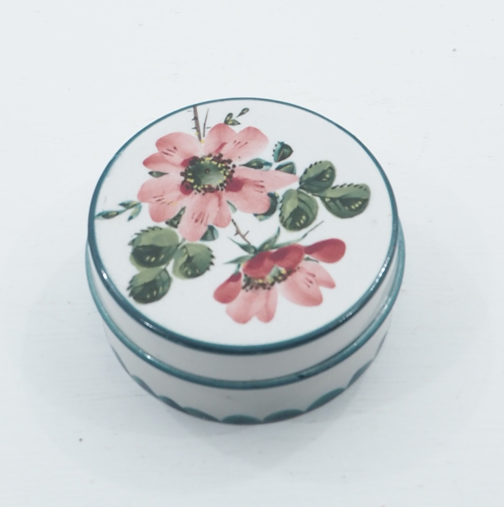 Scottish Wemyss Pomade Pot in Dog Roses (1 of 1) Scottish Wemyss Pomade Pot in Dog Roses (1 of 1)