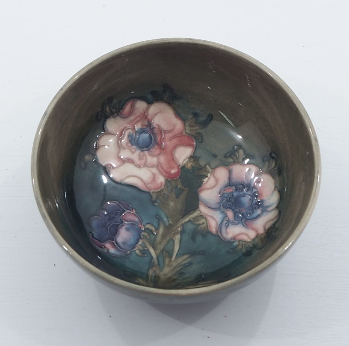 Moorcroft England Anemone Decorated Bowl c.1930 (1 of 1) Moorcroft England Anemone Decorated Bowl c.1930 (1 of 1)