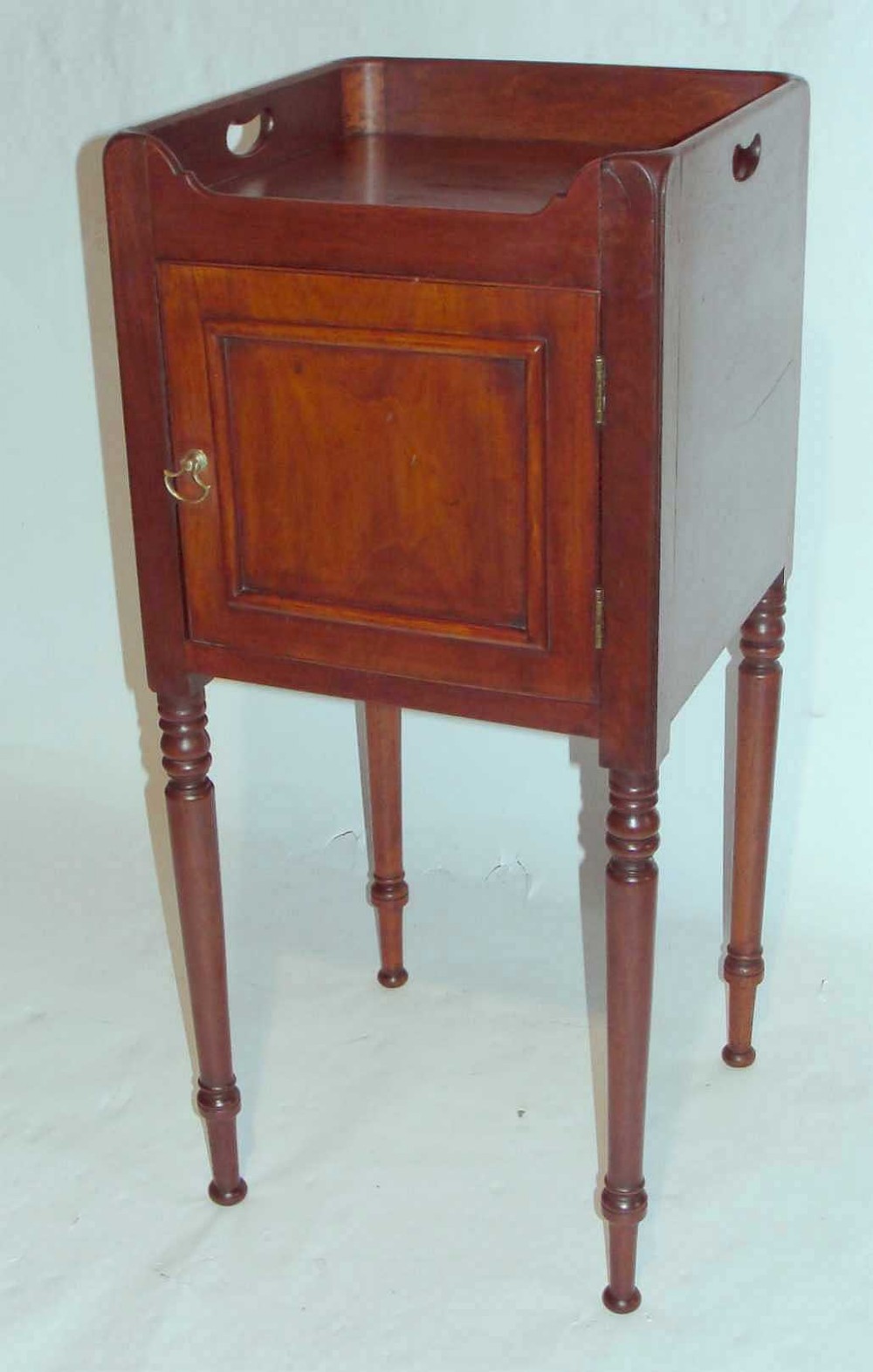 Georgian Mahogany Bedside Cabinet c.1820 (1 of 1)