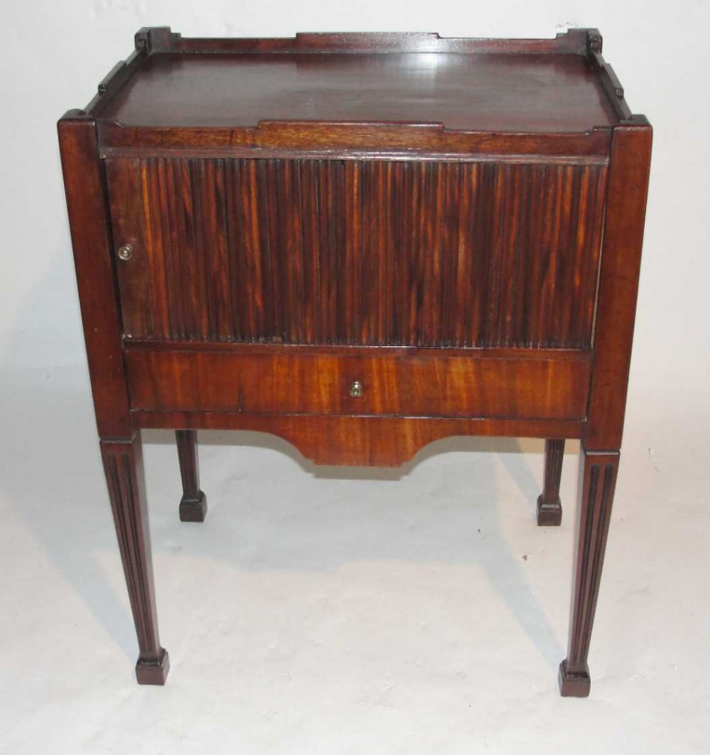 Dutch Georgian Mahogany Bedside Cabinet c.1780 (1 of 1)