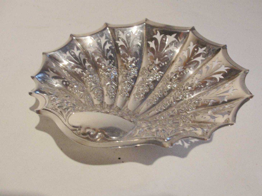 Edwardian Silver Shell Dish (c.1906) (1 of 1)