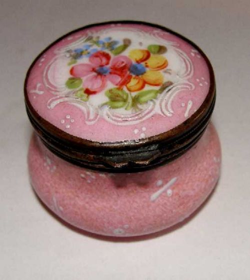 Georgian Bilston Enamel Small Patch Box c.1780 (1 of 1)