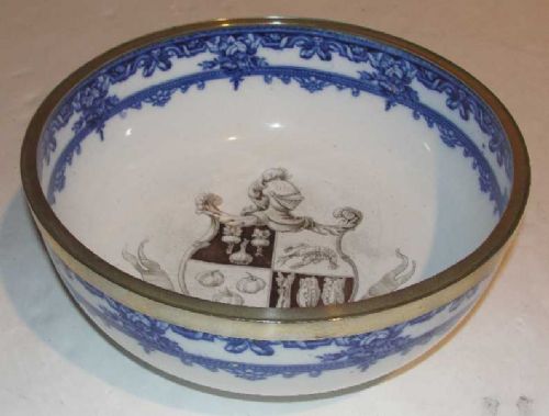 Royal Doulton Salad Bowl c.1880 (1 of 4)