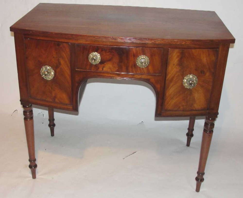 Georgian Mahogany Sideboard. c.1810 (1 of 1)