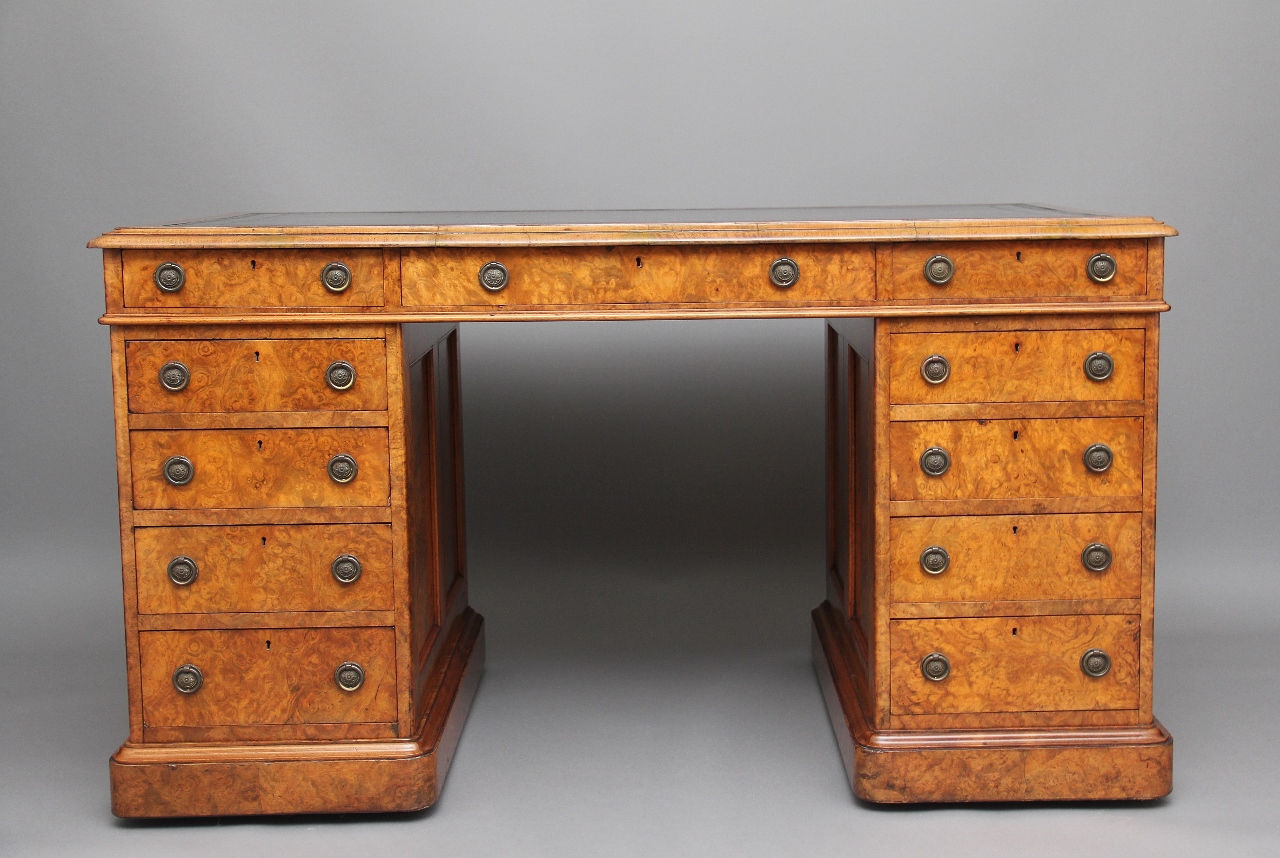 Superb Quality 19th Century Burr Walnut Desk (1 of 1) Superb Quality 19th Century Burr Walnut Desk (1 of 1)