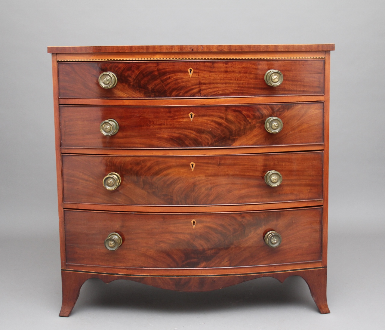 Early 19th Century Mahogany Bow Fronted Chest (1 of 1) Early 19th Century Mahogany Bow Fronted Chest (1 of 1)