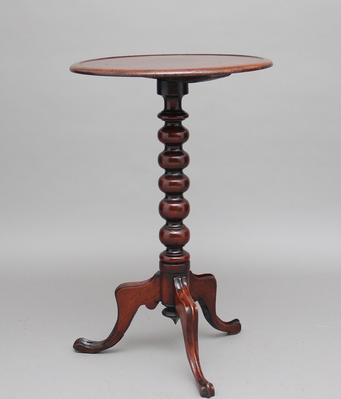 19th Century Walnut Occasional Table (1 of 1) 19th Century Walnut Occasional Table (1 of 1)
