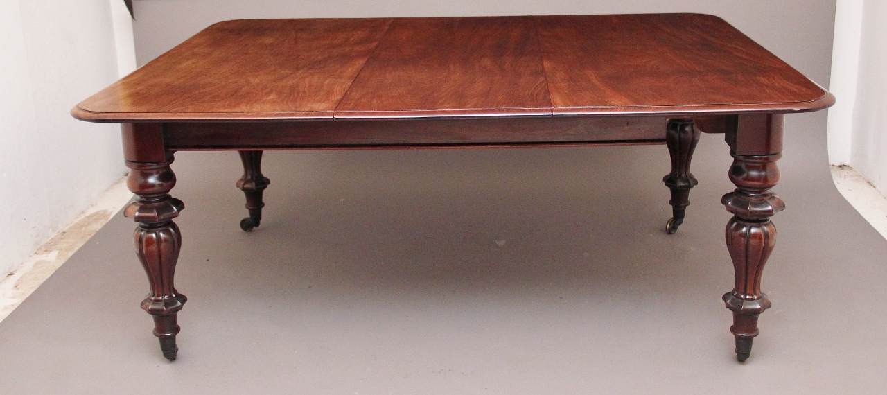 Mahogany Extending Table (c.1840) (1 of 1)