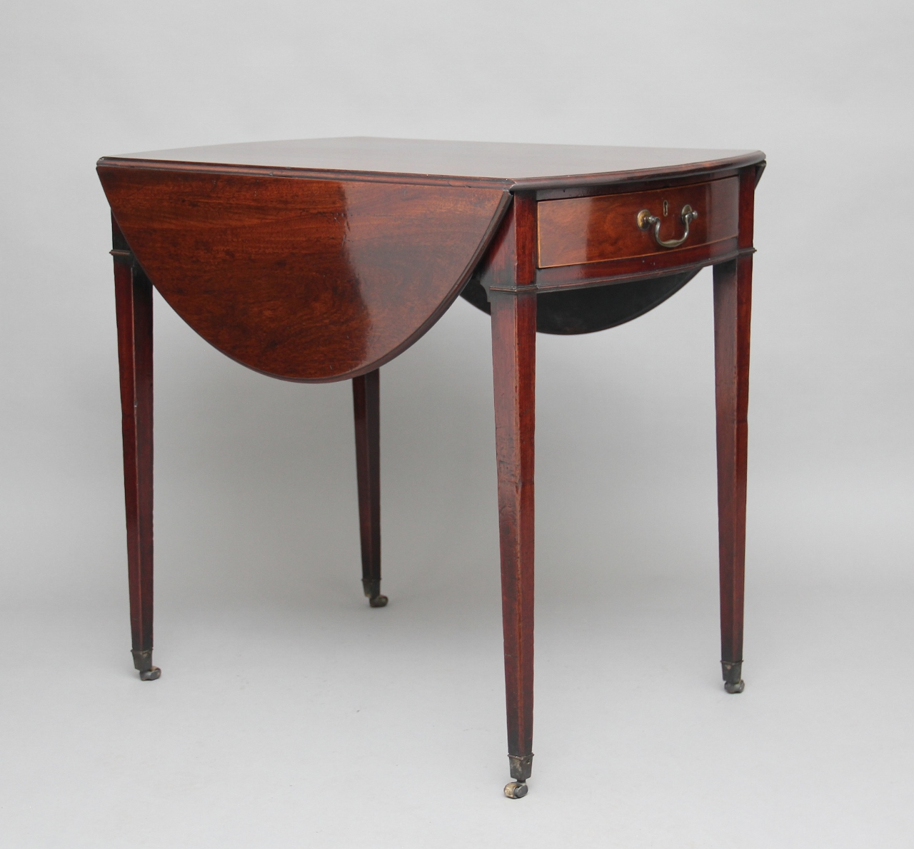 18th Century Mahogany Pembroke Table (1 of 1) 18th Century Mahogany Pembroke Table (1 of 1)