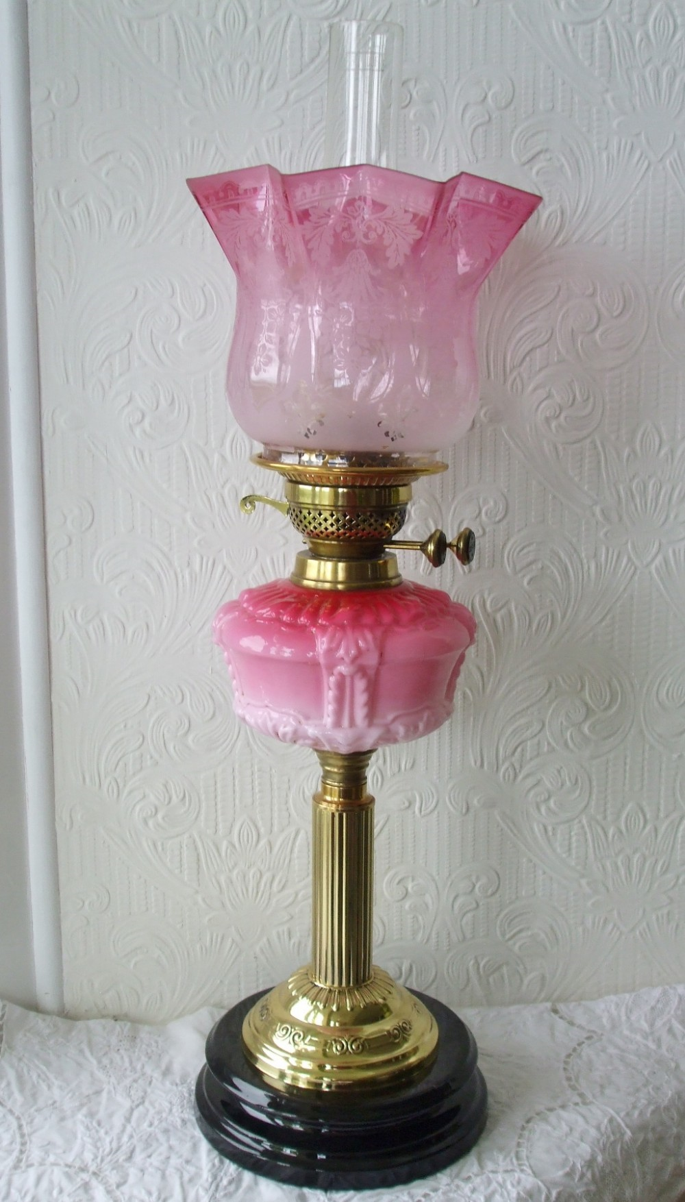 Antique English Victorian Oil Lamp (1 of 1)