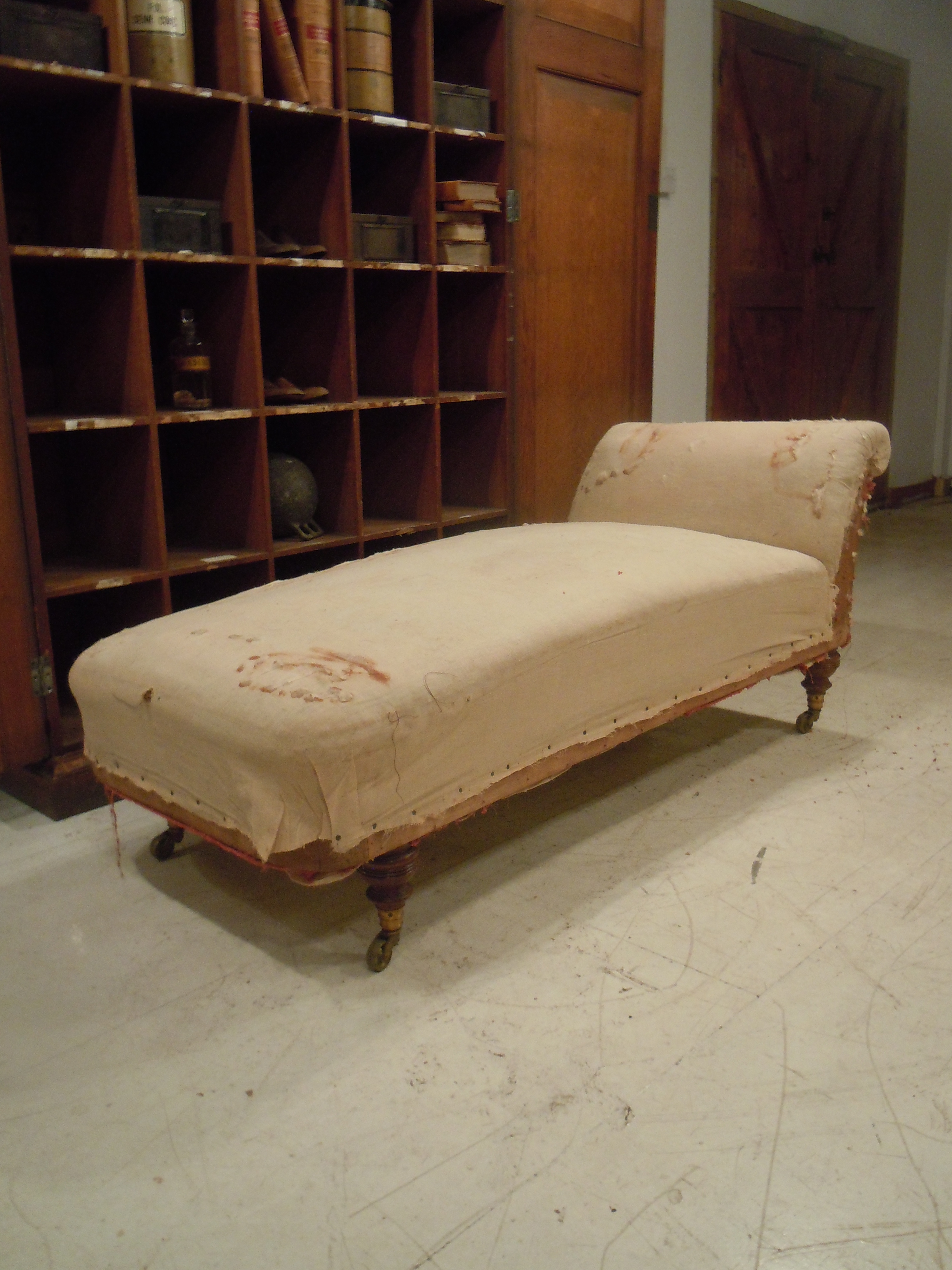 19th Century Howard & Sons Daybed (c.1880) (1 of 1)