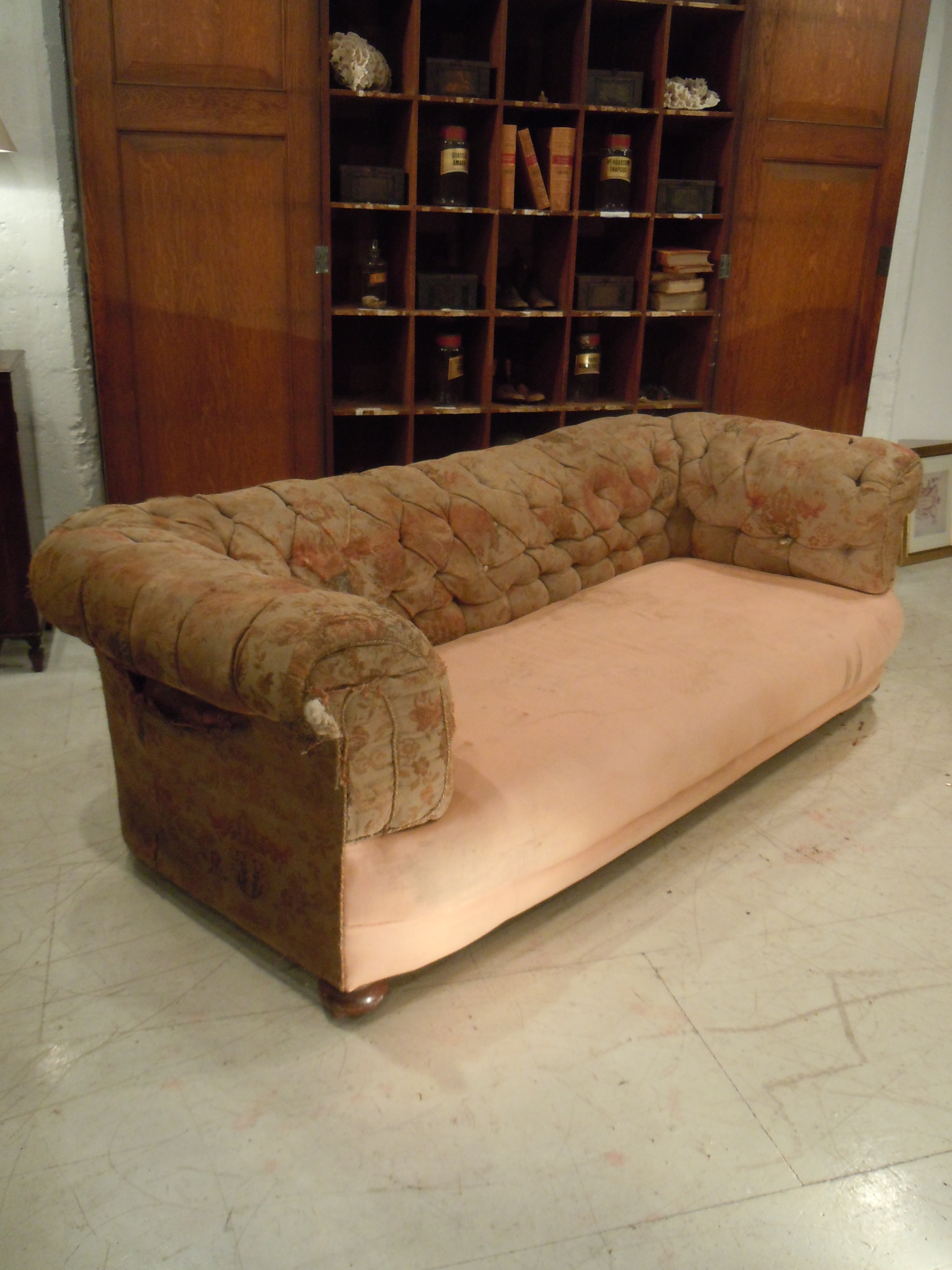 Edwardian Chesterfield Sofa (1 of 1)