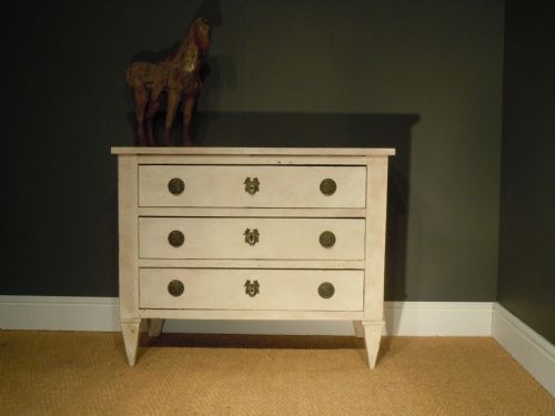 19th Century White Painted Commode Chest of Drawers (1 of 1) 19th Century White Painted Commode Chest of Drawers (1 of 1)