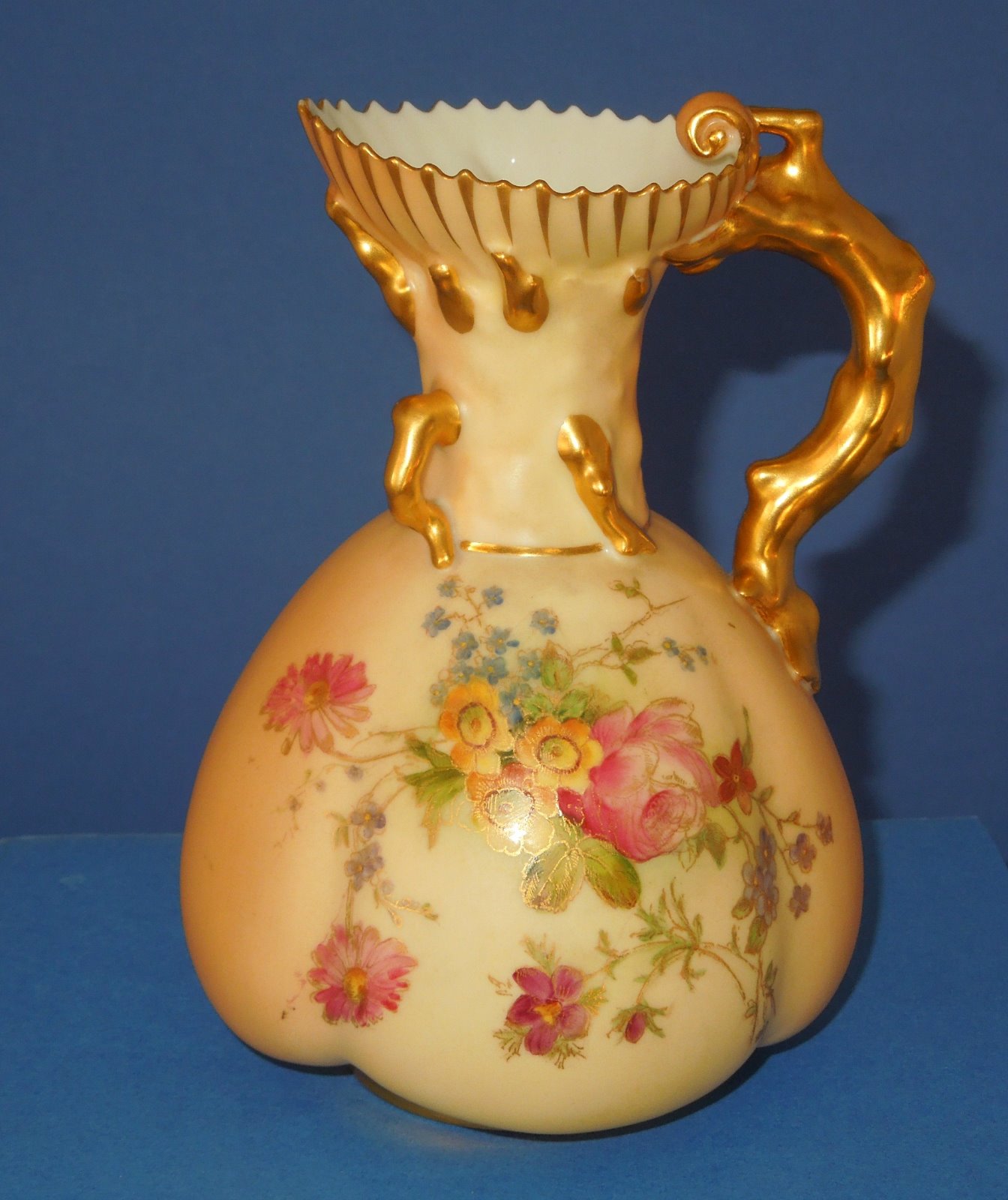 Royal Worcester Blush Jug C.1914 (1 of 7)