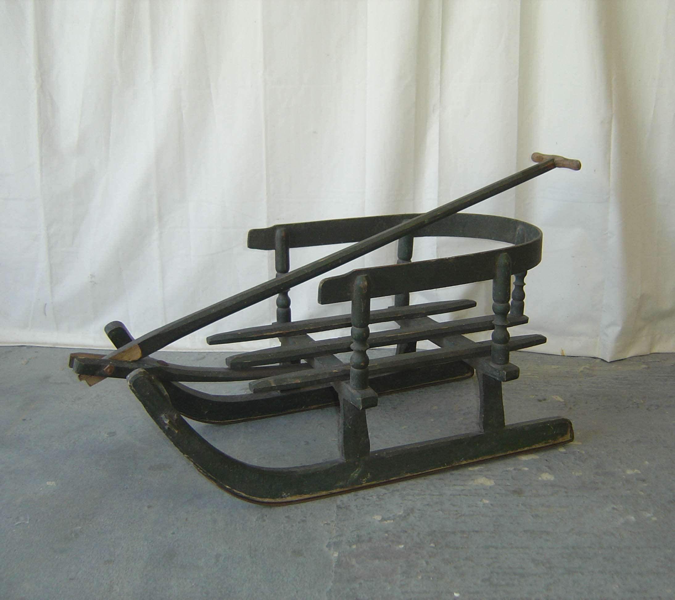 Antique Childs Sled (1 of 1)