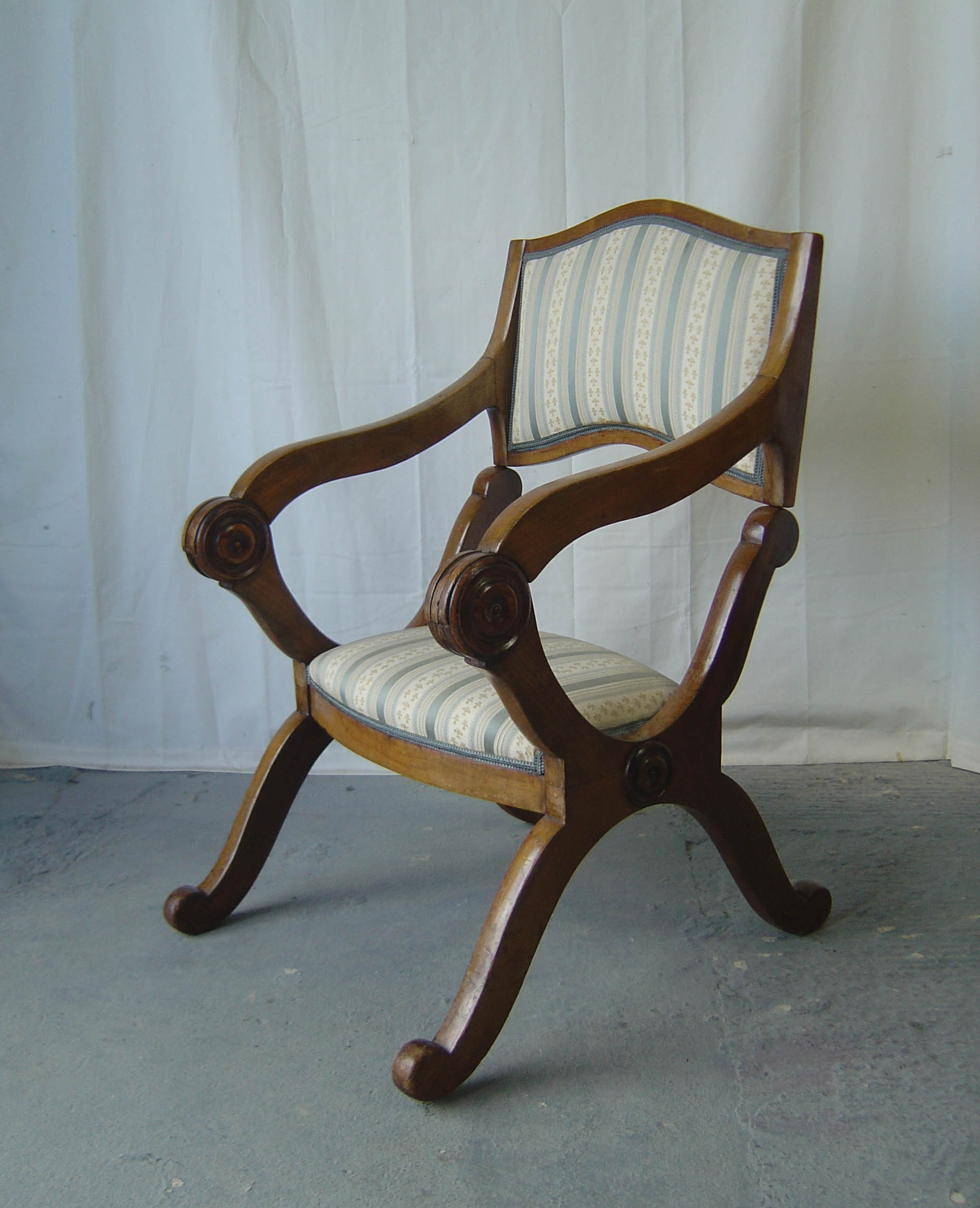 A 19th Century Metamorphic Walnut Prayer Chair (1 of 1)