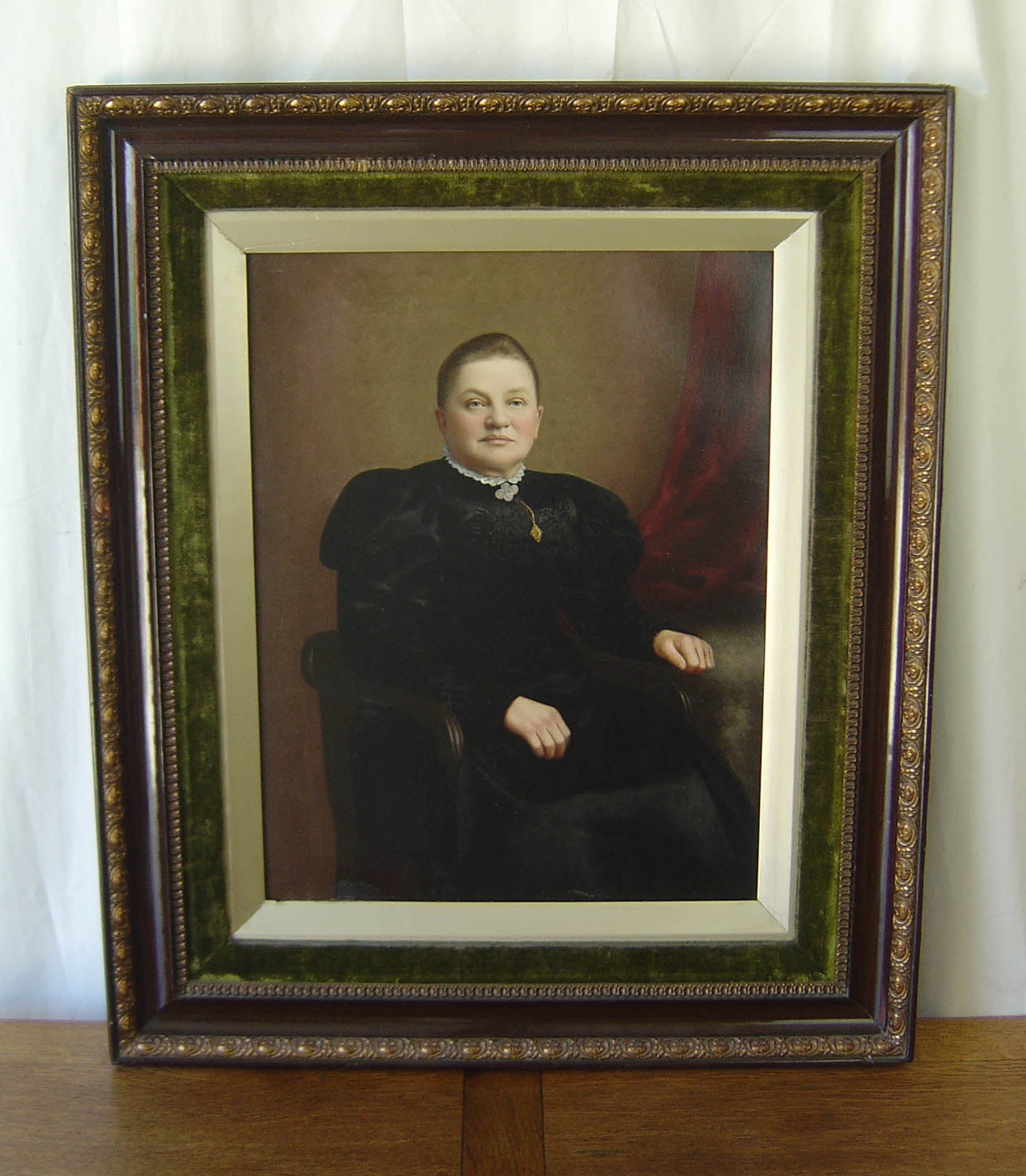 Oleograph Portrait of a Victorian Lady c.1870 (1 of 4)