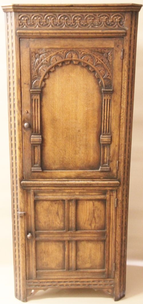 Ipswich Corner Cupboard c.1900 (1 of 1)