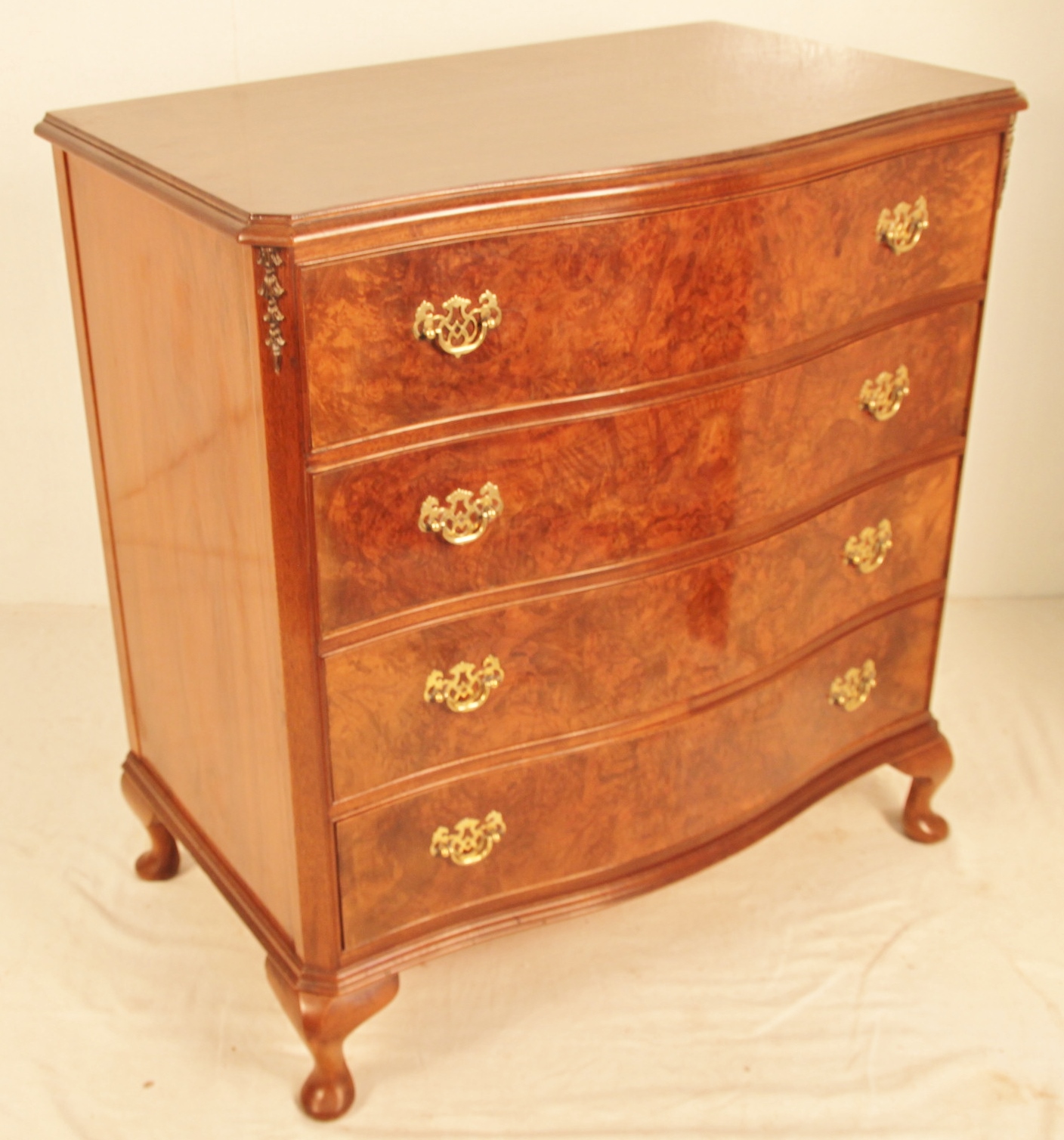 Burr Walnut Serpentine Chest of Drawers c.1910 (1 of 1) Burr Walnut Serpentine Chest of Drawers c.1910 (1 of 1)