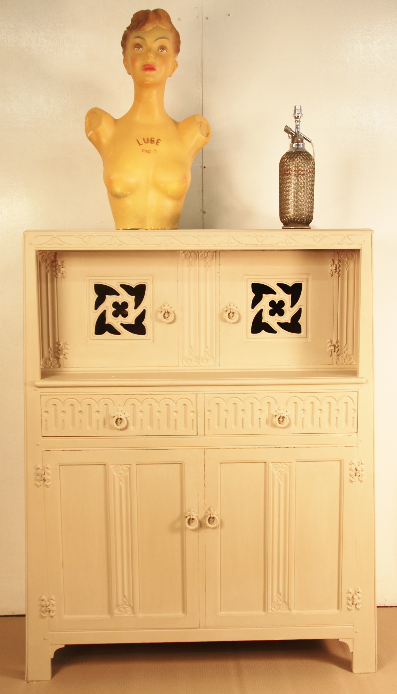 Shabby Chic Painted Cupboard c.1920 (1 of 1) Shabby Chic Painted Cupboard c.1920 (1 of 1)