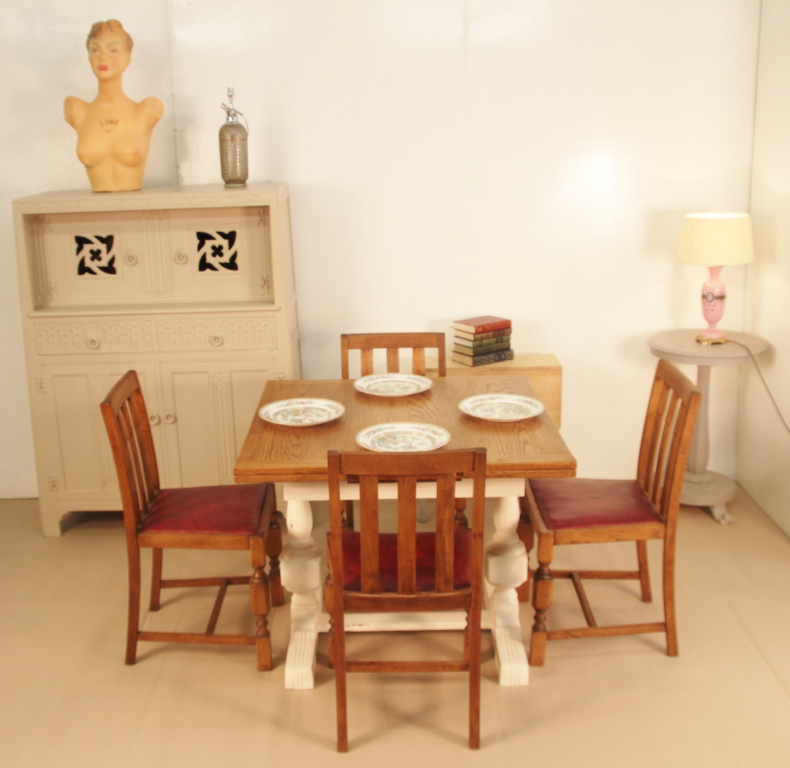 Shabby Chic Painted Draw Leaf Dining Table (1 of 1) Shabby Chic Painted Draw Leaf Dining Table (1 of 1)