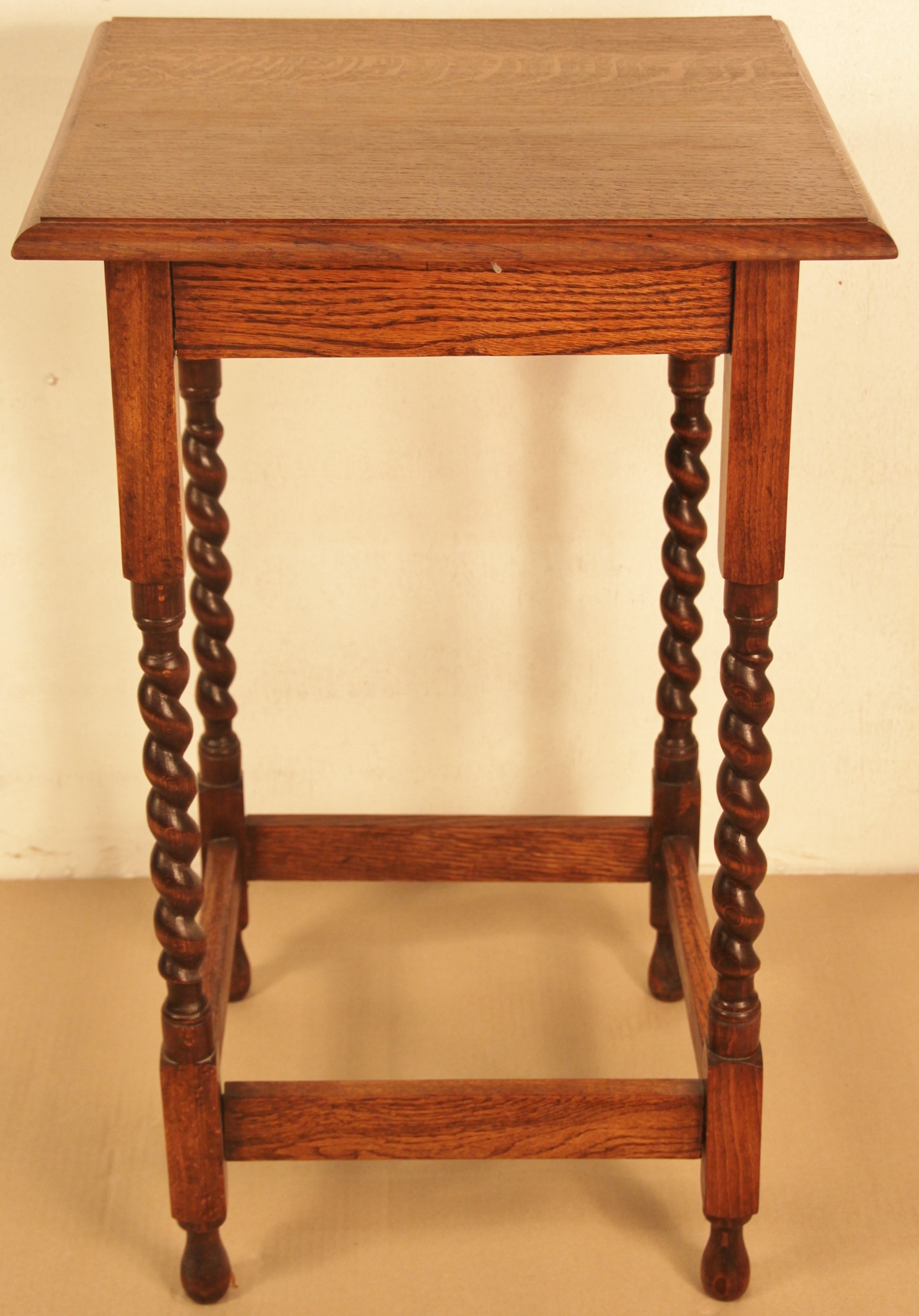 Oak Lamp Table c.1900 (1 of 1) Oak Lamp Table c.1900 (1 of 1)