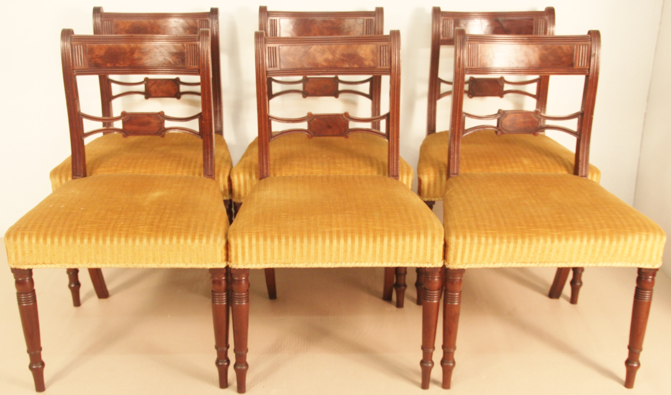 Set of 6 Georgian Mahogany Dining Chairs c.1790 (1 of 1) Set of 6 Georgian Mahogany Dining Chairs c.1790 (1 of 1)