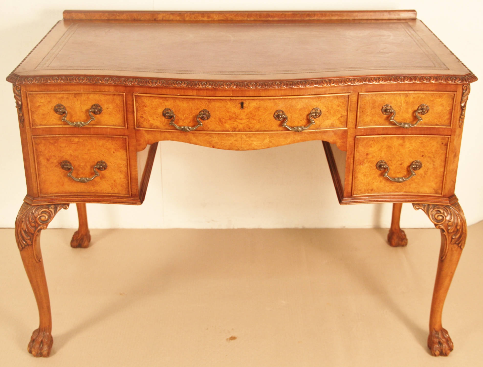 Queen Anne Style Burr Walnut Writing Desk (1 of 1) Queen Anne Style Burr Walnut Writing Desk (1 of 1)