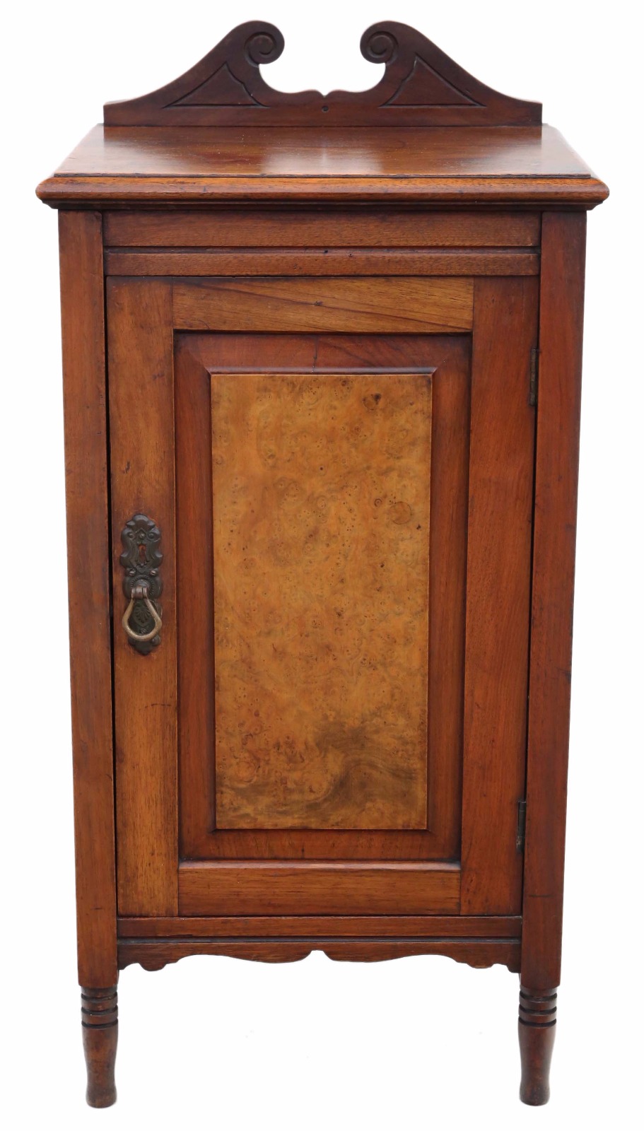 Victorian Walnut Bedside Table / Cupboard / Cabinet c.1890 (1 of 1) Victorian Walnut Bedside Table / Cupboard / Cabinet c.1890 (1 of 1)