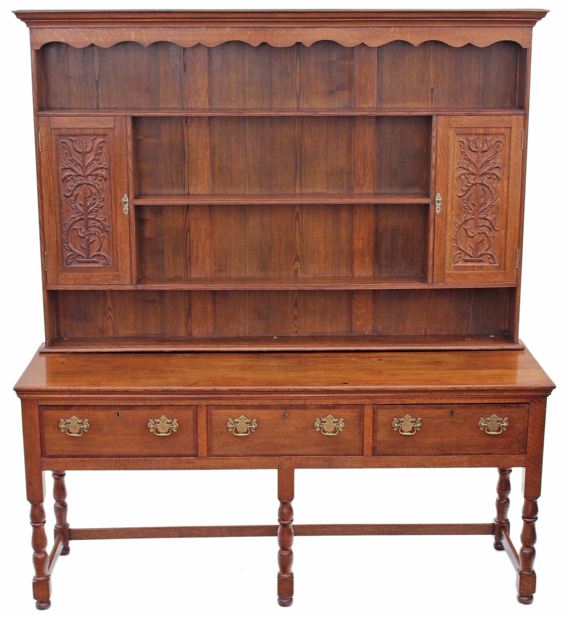 Antique Large 19th Century Georgian and Later Crossbanded Oak Dresser / Sideboard (1 of 1) Antique Large 19th Century Georgian and Later Crossbanded Oak Dresser / Sideboard (1 of 1)