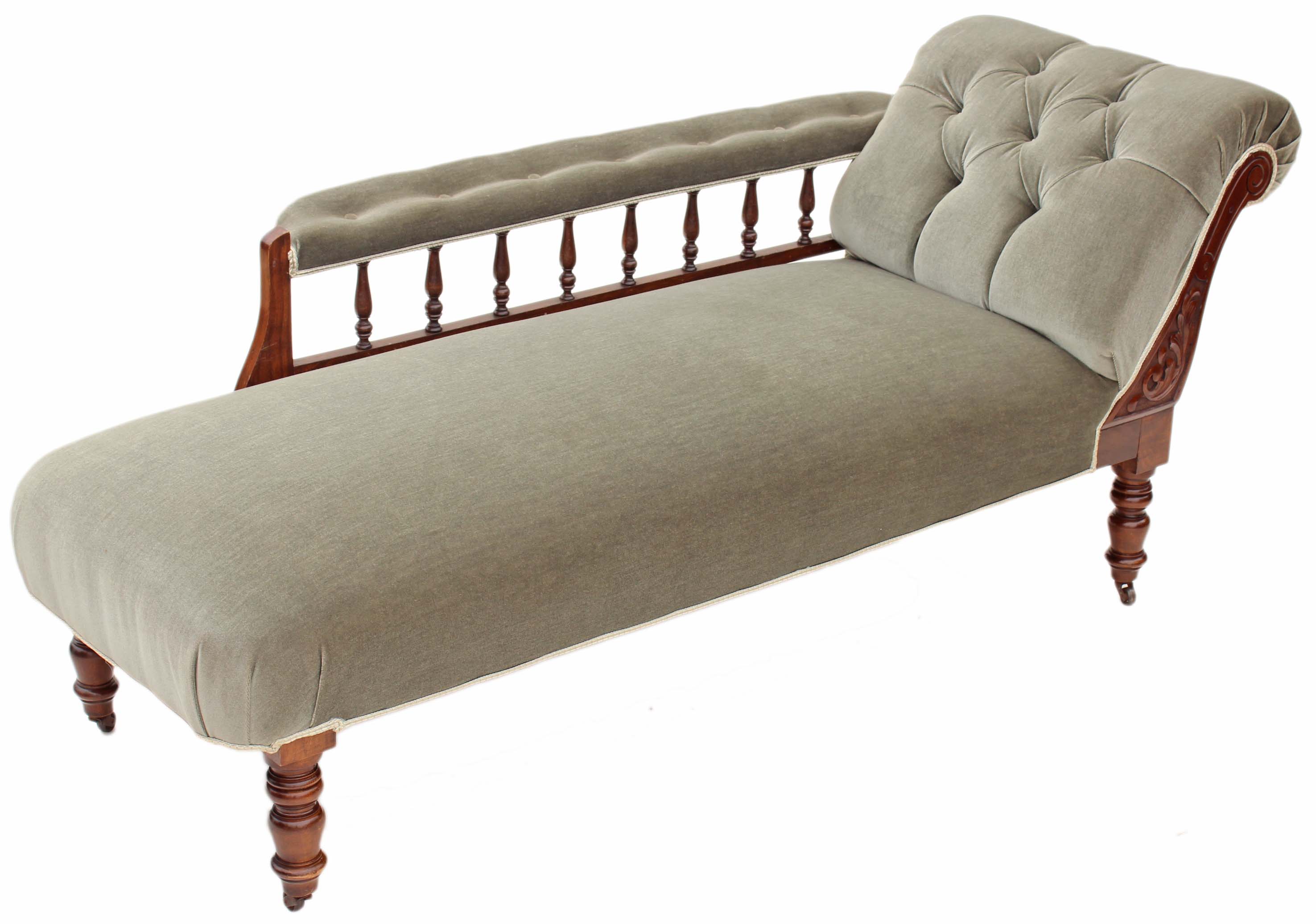 Antique Victorian Carved Beech and Walnut Chaise Longue Sofa Settee (1 of 1) Antique Victorian Carved Beech and Walnut Chaise Longue Sofa Settee (1 of 1)