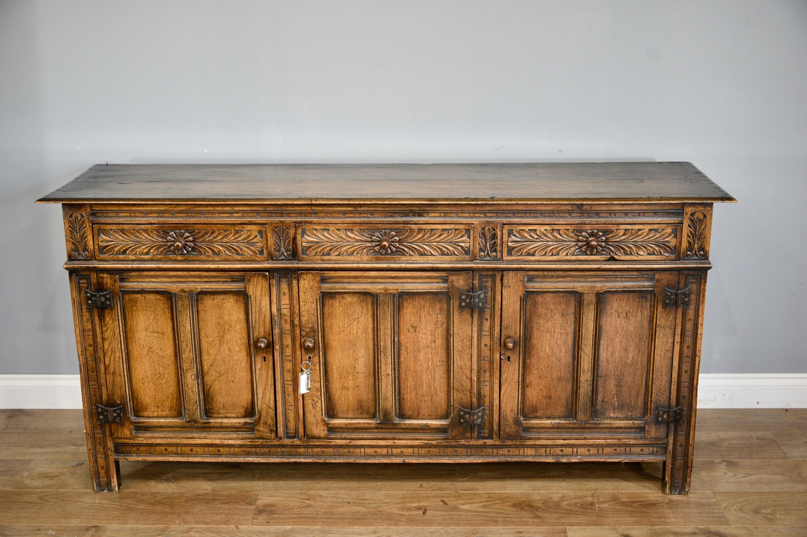 Item Main Image Item Main Image