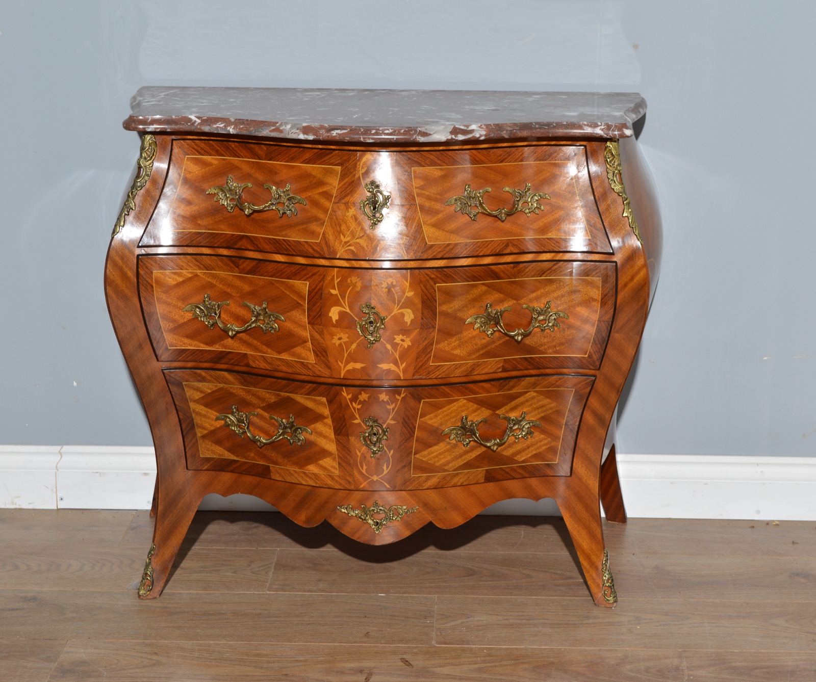 Item Main Image Item Main Image